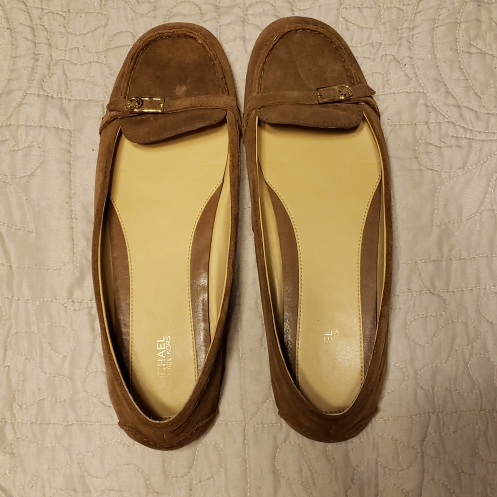 Used size 11 MICHAEL Michael Kors brown loafers